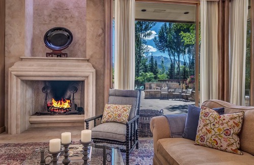 Red Mountain House | Palatial Red Mountain Estate | Waterfalls & Entertaining Space