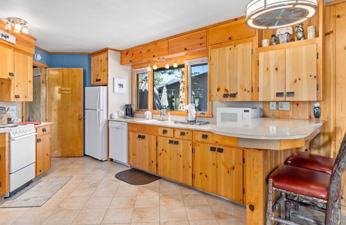 Stanley Hills House | Panorama Vacation Home By Estes Park Homes 6 Bedroom Home by RedAwning