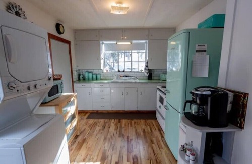 Coal Creek Cabin | Panoramic Mountain View Cabin