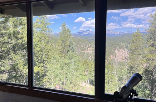 Coal Creek Cabin | Panoramic Mountain View 2-bedroom Cabin in Golden/Wondervu, WiFi