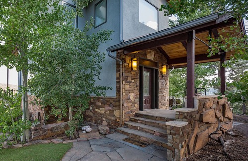 Bayfield House | Panoramic Valley Retreat | Exec Home w/Deck, Lake Views, Game Room - 30+