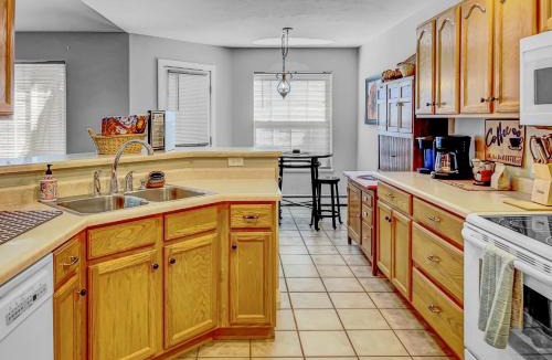 Grand Junction House | Paradise Hills Oasis home