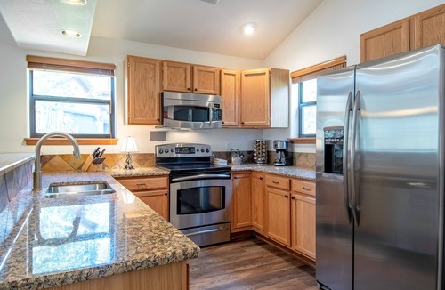 Peak 8 House | Park Forest Moose Pad Townhome: Hot Tub, On Shuttle Route