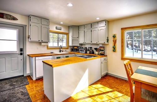 Florissant Cabin | Paws in the Pines, quaint romantic cabin, world class fishing, dog friendly