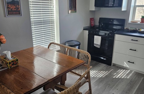 Trinidad Apartment | Peaceful, Cozy 2-bedroom apartment in Trinidad with WiFi, great music.