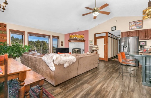 Black Hawk House | Peak to Peak - Panoramic Views and Hot Tub