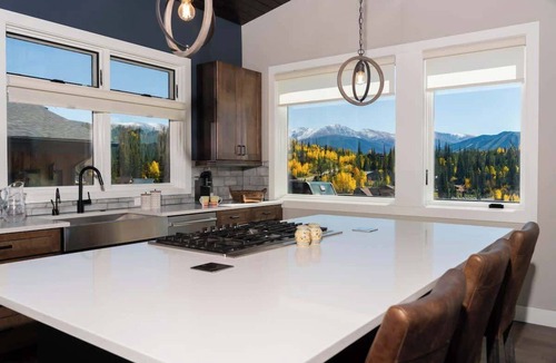 Rendezvous Ski Chalet | Peakview Paradise | Cozy Winter Park Hot Tub