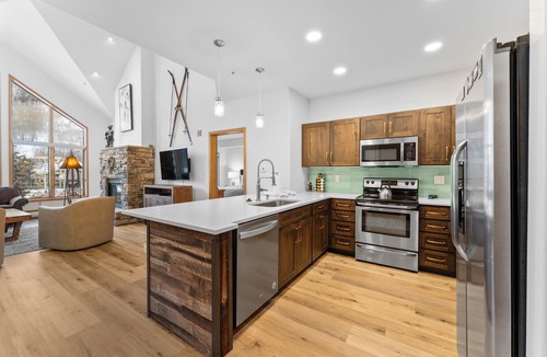 Mountain House Condo | Penthouse w/Loft in Great Location Near River Run & Mountain House Base Area