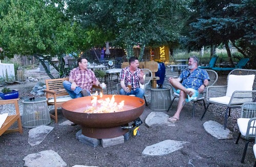 Salida Apartment | Perfect Colorado Adventure Pad! Ski Monarch Mtn or float the Arkansas River.