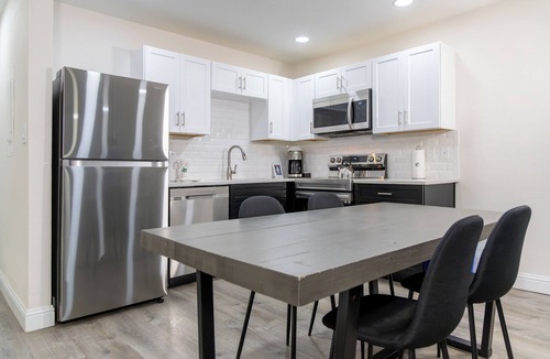 Steamboat Springs Hotel | Perfect Getaway! Great Unit, Near Steamboat Ski Resort, Hot tub, Ski Equipment Rental, Mountain Biking, Mountain Climbing