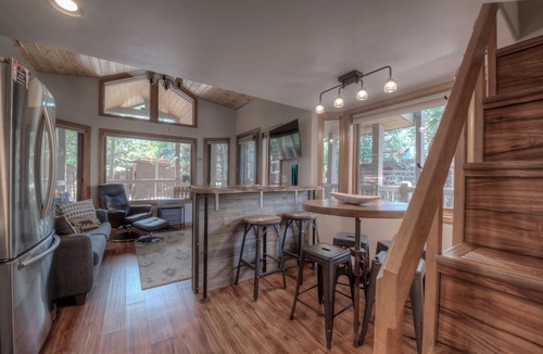 Breckenridge House | Perfect Getaway Cabin w/Nearby Hike/bike Trails