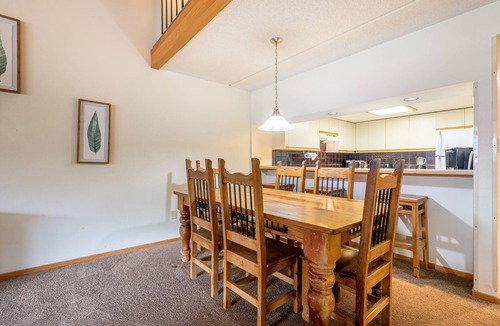 Copper Mountain Condo | Perfect Ski-in/out condo Center Village, Free Parking, WiFi, Amazing views