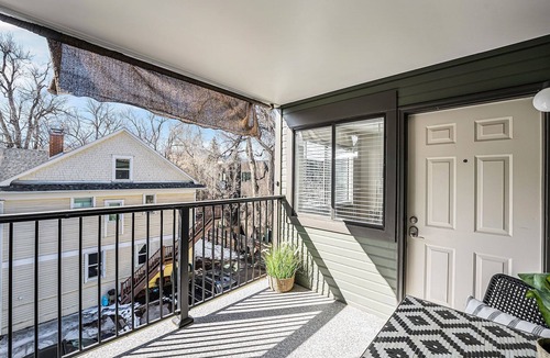Whittier Apartment | Perfect Spot! Walk to Pearl Street, CU, Google & hiking!