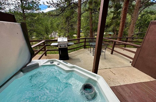Estes Park Condo | Personal Hot Tub, River Views, Great Price!