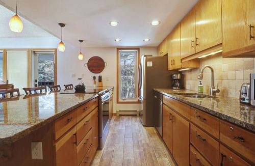 Frisco Condo | Pet-Friendly Condo, New Furniture, King Bed, Hot Tubs, Pools, Fireplace - CC301