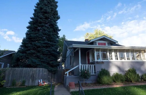 Berkeley House | Pet Friendly, Family Friendly near Tennyson Art District