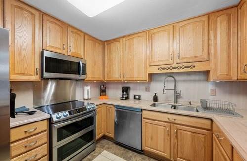 Westminster House | Pet Friendly Furnished Home w/Hot Tub, BBQ, Patio. 2 Bed, 1 Bath, 1 Sleeper Sofa