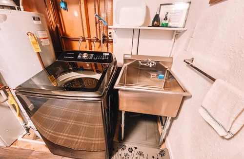 Security-Widefield House | Pet Friendly Gorgeous Large 5 Bdrm Home near allnn