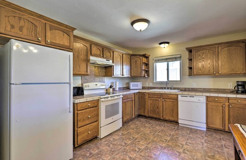 Grand Junction House | Pet-Friendly Grand Junction Townhome w/Yard!
