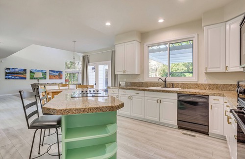 Centennial House | Pet-Friendly Home w/Fenced Yard in Centennial!