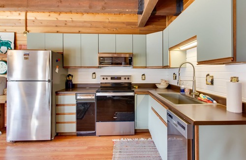 Cuchara Condo | Pet-Friendly La Veta Condo w/ Mountain Views!