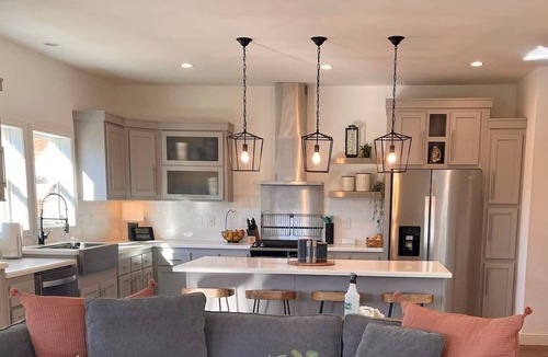 Summit Cove House | Pet Friendly, Newly Built Modern Farmhouse - Hot Tub, Foosball, Games, Location!
