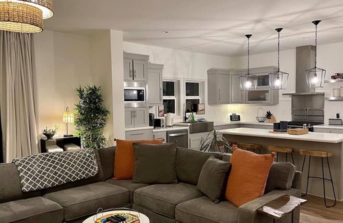Summit Cove House | Pet Friendly, Newly Built Modern Farmhouse - Hot Tub, Foosball, Games, Location!