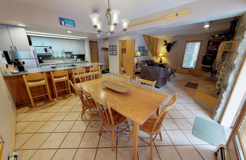 Frisco Condo | Pet Friendly on River! Pool, 2 Hot Tubs! Walk/Easy Drive to Shops, Dining