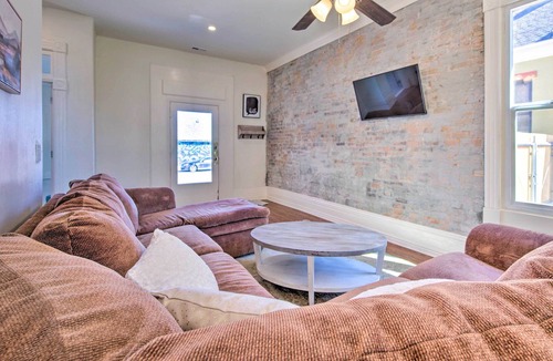 Aberdeen House | Pet-Friendly Pueblo House w/ Fenced Backyard!