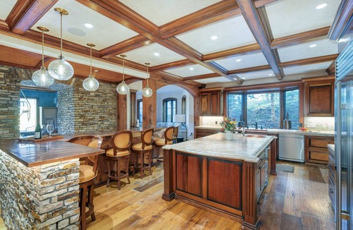 Mountain Village House | PICTURE PERFECT- Stunning Ski-In/Out Trailside Manor Perfect for Groups