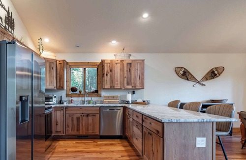 Pine House | ‼️Pine Paradise Cabin‼️ | Cozy, Serene, Wildlife