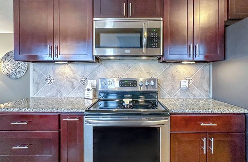 Briargate House | Pine & Peak - Bright, Airy Home w/Big Views in Peaceful Family Area