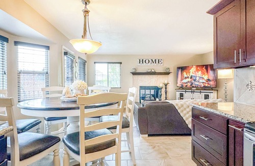 Briargate House | Pine & Peak - Bright, Airy Home w/Big Views in Peaceful Family Area