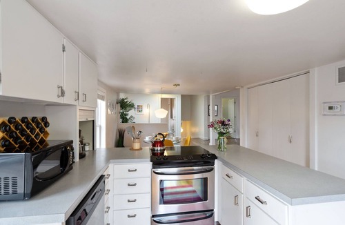 Fort Collins House | Pine Street Loft –Just steps from Old Town Square!