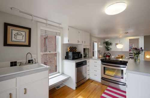 Fort Collins House | Pine Street Loft –Just steps from Old Town Square!