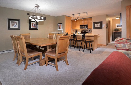 Crested Butte Condo | Ponderosa Condo, renovated 2BD/2BA, hot tub, deck
