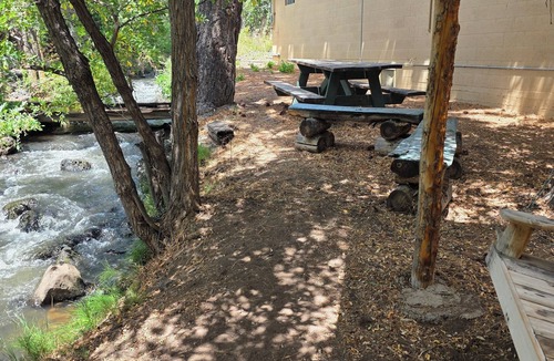Cedaredge Cabin | “Porch Swings, Starry Skies, and Lodge Life You’ll Love” Unit 4 Cedaredge Lodge