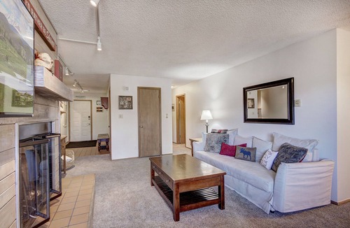 Breckenridge Condo | Prime Location Incredible Amenities Hot Tub Wifi