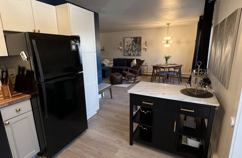 University Park Condo | Primo CSU/Old Town Remodel! First floor secure building, no stairs. Ammenities!