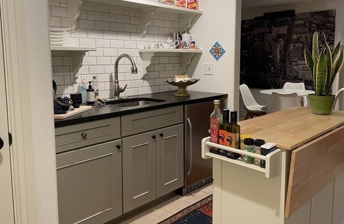 Downtown House | Private 2 bdrm, 1 bth, wet bar, renovated suite, Wifi, W/D