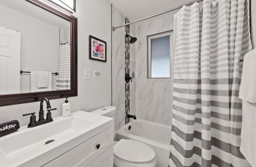 Lamar Heights Area House | Private 2BR Retreat Near Denver - Gray St