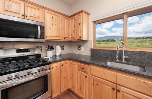 Tabernash House | Private 3 bedroom home, mt views and pet friendly