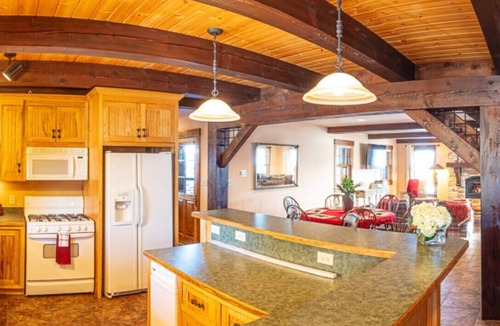 Gunnison House | Private and secluded mountain getaway!