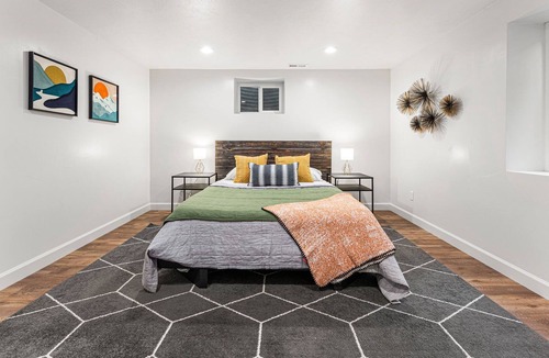 Lakewood House | Private Basement Perfect For Concerts & Adventures