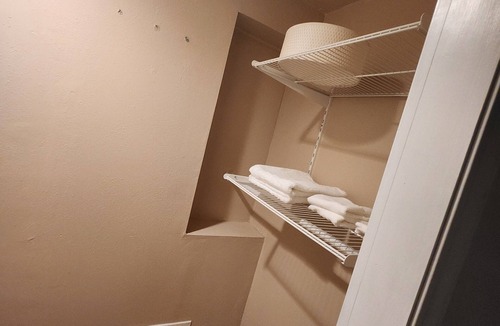East Colfax House | Private bedroom and bathroom in Denver. Private entrance and wifi