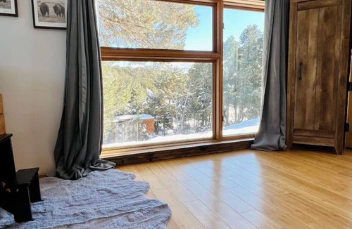 Missouri Heights Cabin | Private Cabin and Hot Tub in the Woods
