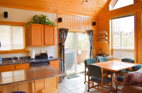 Sedalia House | Private Cabin, Views of Turkey Rock, Hiking, 4X4, Rock Climbing, Fishing, Wifi