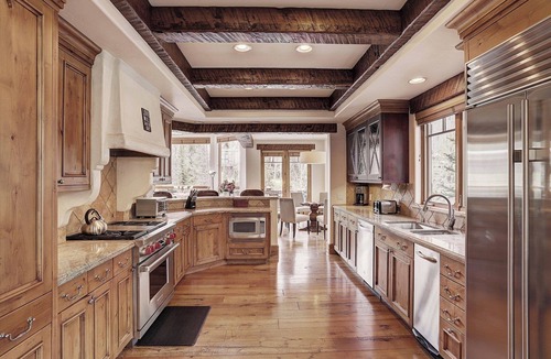 Gore Creek Place House | Private Gore Creek Townhome by RedAwning - Save 20% on 7+ Nights!