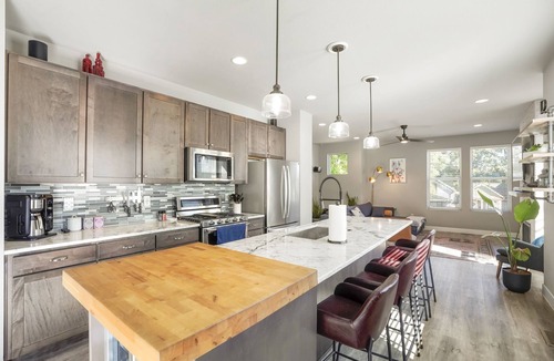 Lincoln Park House | Private Gym, Rooftop Deck, Luxury Downtown Denver Living
