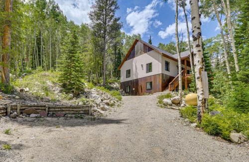 Garfield Apartment | Private Hot Tub and Mountain Views Duplex in Salida
